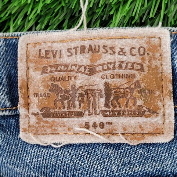 Vintage LEVIS 540 Relaxed Jeans 34x29 (36x29) Blue - Picture 4 of 16